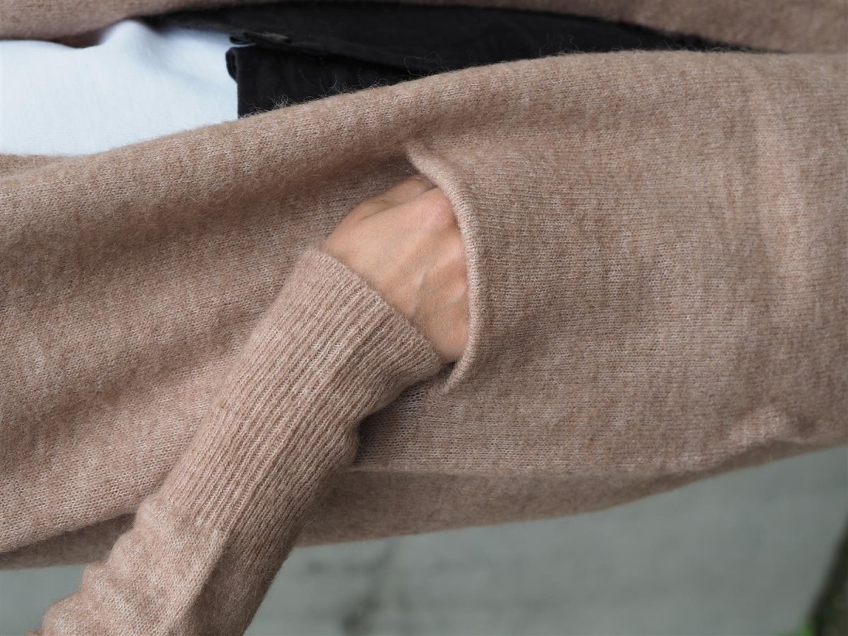 Lulu long cardigan Beige - Image 4