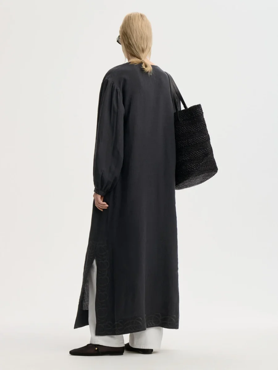 LOUISE Maxi kjole i 100% lin Sort - Image 4